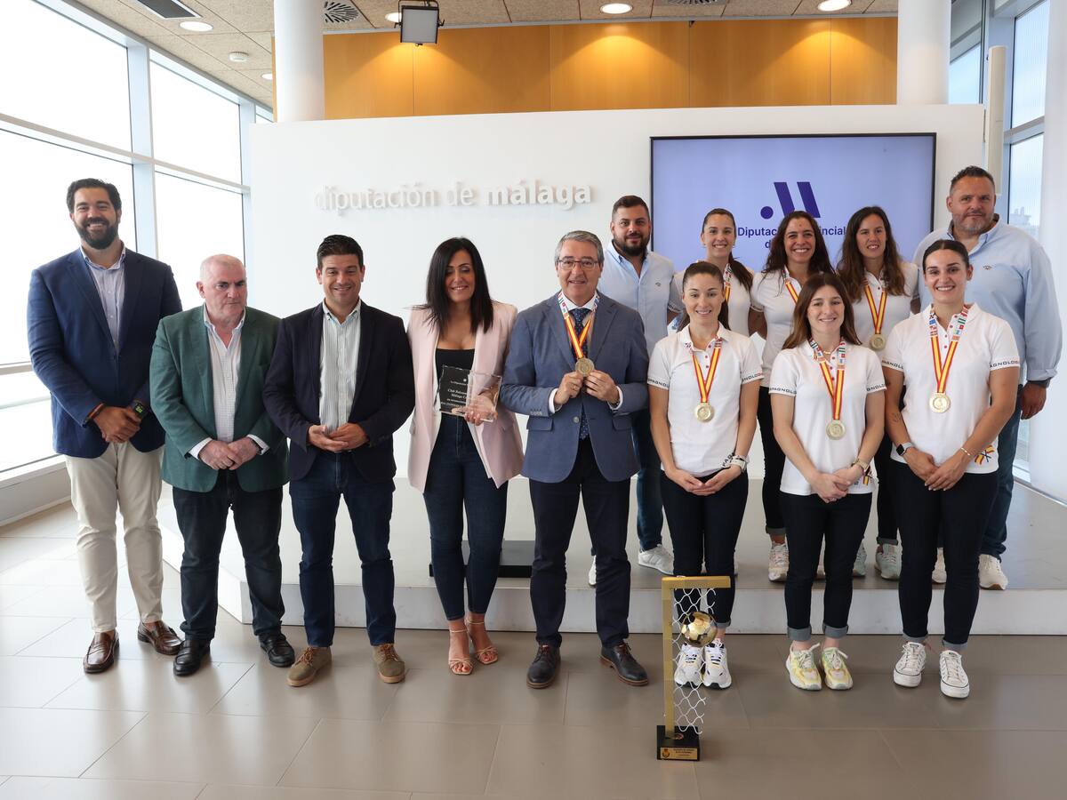 El Costa del Sol ofrece el título en el Ayuntamiento y la Diputación
