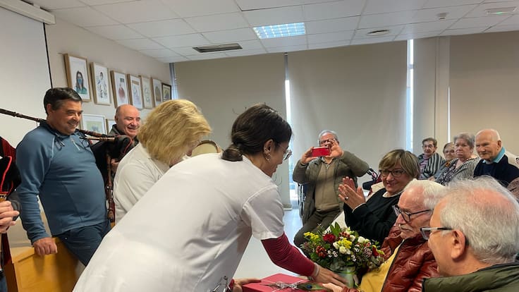 Luis llega a los 100 años: “O secreto é non fumar, non beber moito e traballar”