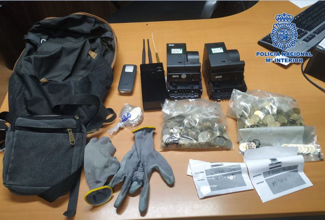 Efectos intervenidos en el robo de la cafetería del hotel