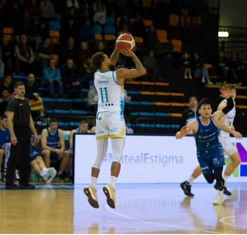 Els punts del base nordamericà van ser claus per guanyar al Guipuzkoa.