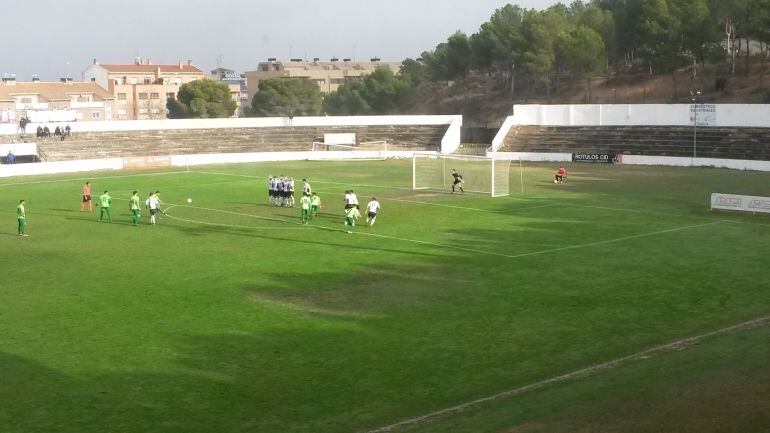 El conjunto berciano se impuso al Tudelano en su estadio merced al gol de Figueroa