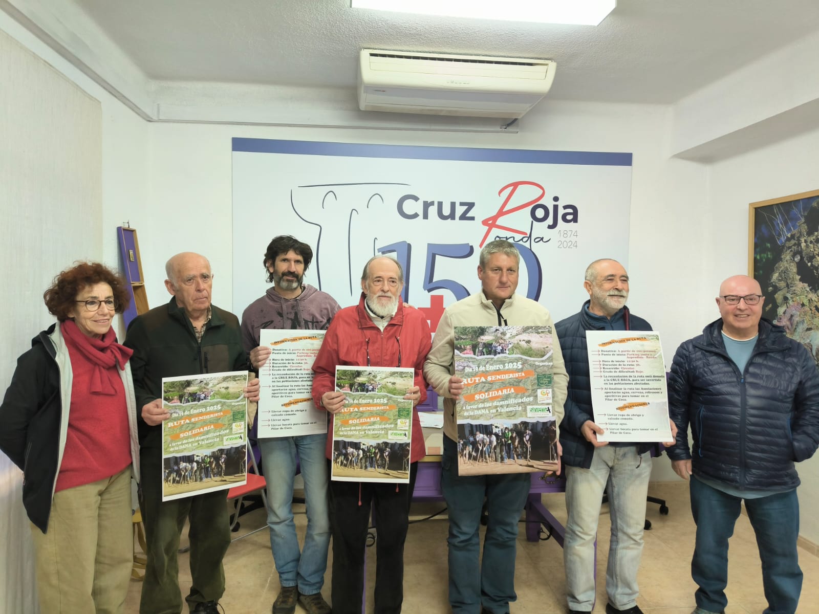 Presentación de la ruta senderista celebrada en la sede de Cruz Roja Ronda