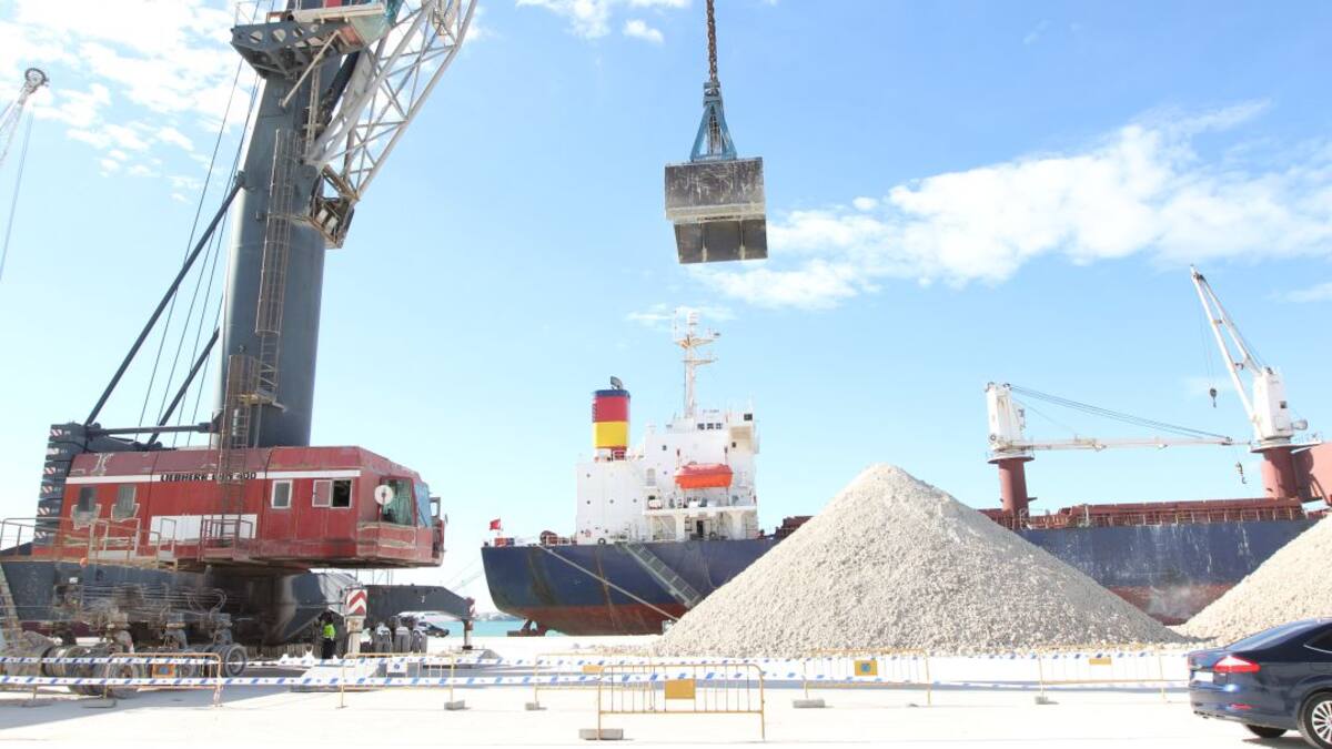 Los estibadores del Puerto de Castellón amenazan con ir a la huelga