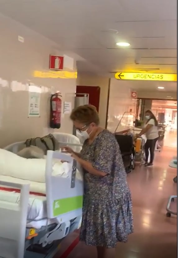 Pacientes en los pasillos de urgencias del Rafael Méndez de Lorca