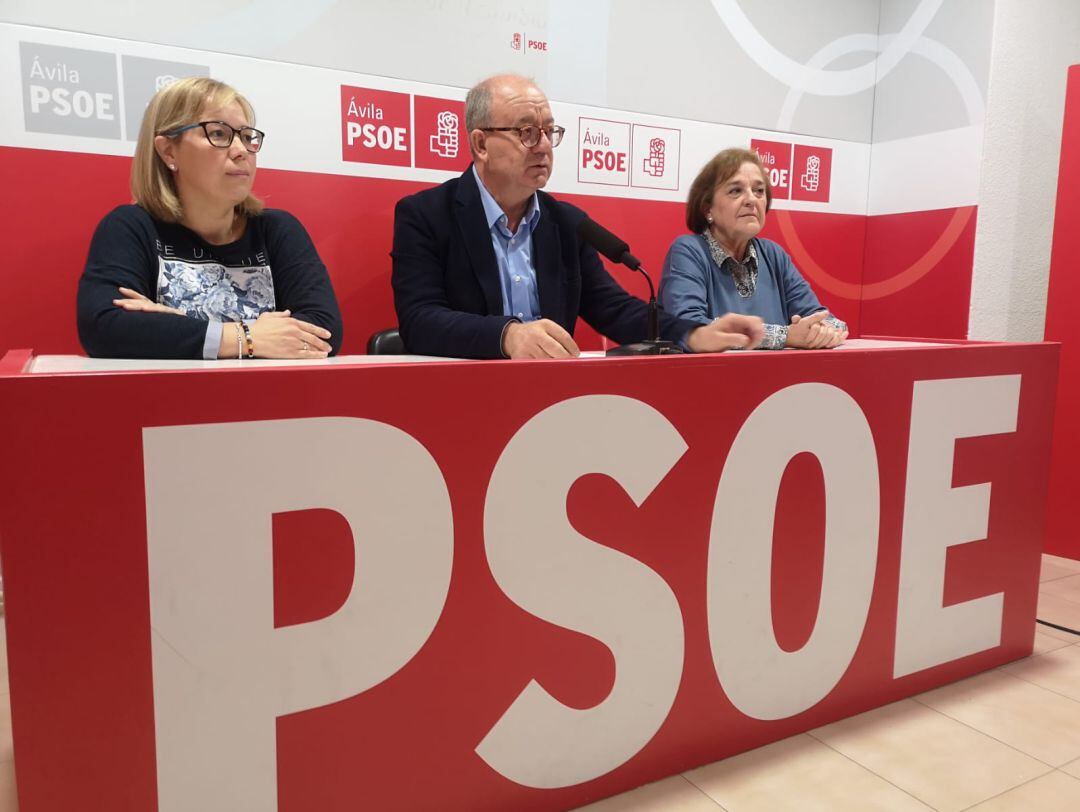 Virginia Parra, Jesús Caro y Ana Moreno presentan la campaña electoral