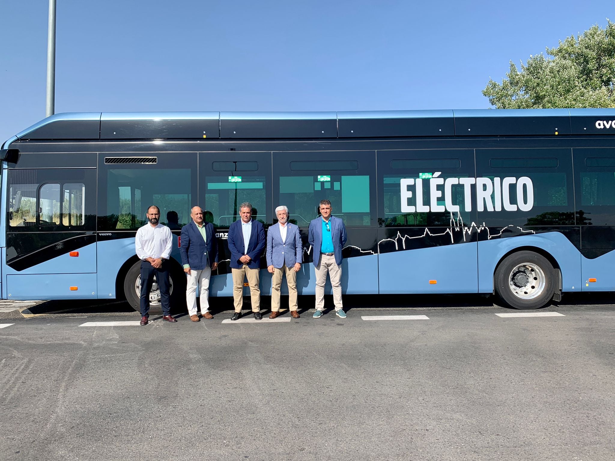 El autobús 100% eléctrico que circulará en periódo de prueba durante tres semana por las calles de Parla.