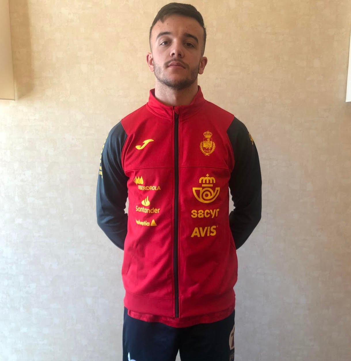 Pepe Aguilar sigue progresando en su carrera deportiva