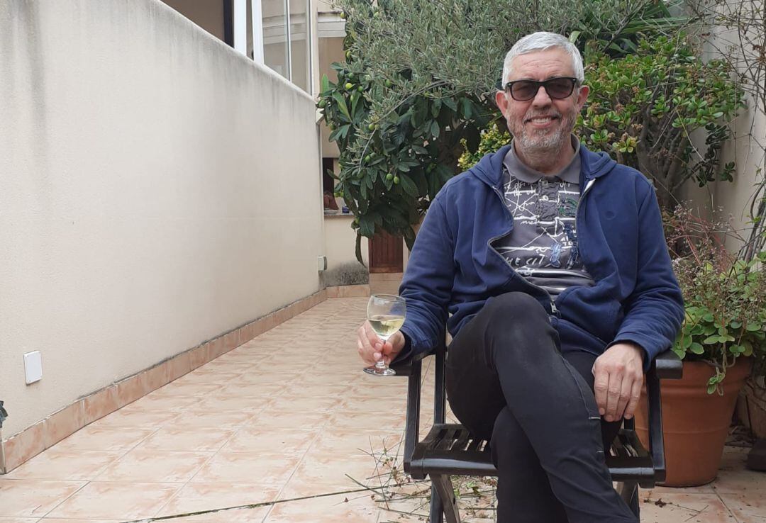 Pepe Belmonte confinado en su casa de la huerta (Murcia)
