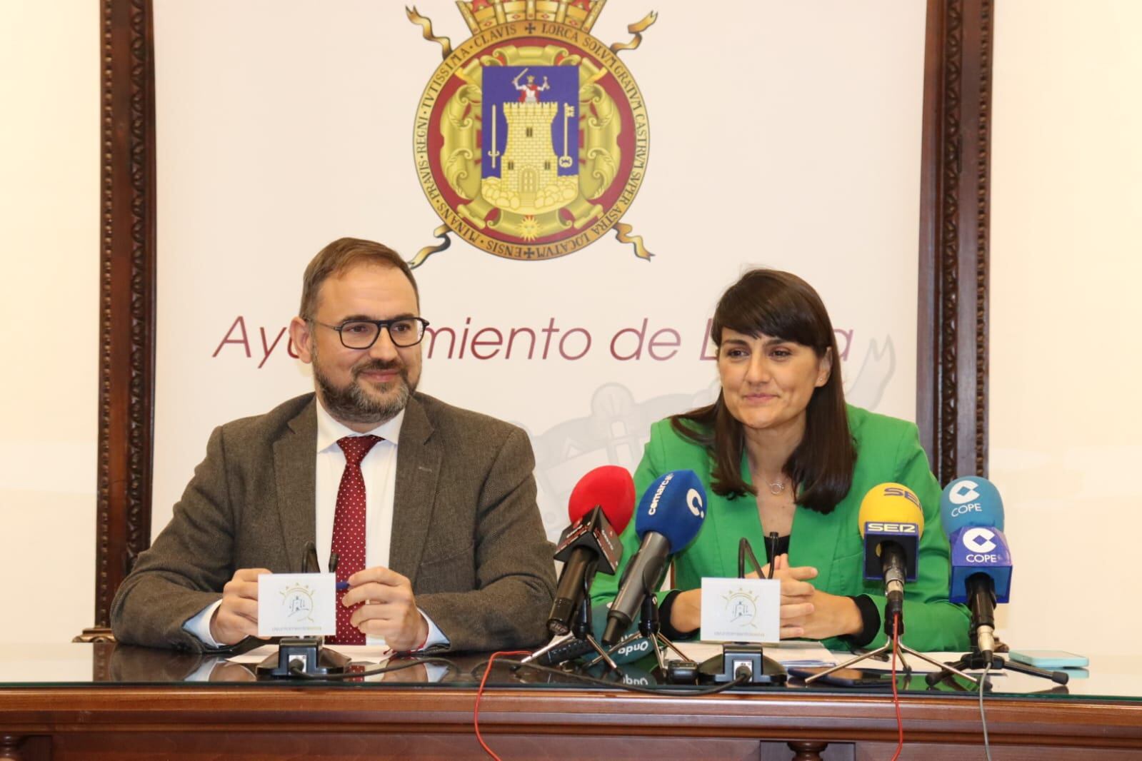 Diego José Mateos, alcalde de Lorca y la secretaria de Estado de Telecomunicaciones e Infraestructuras Digitales, María González Veracruz