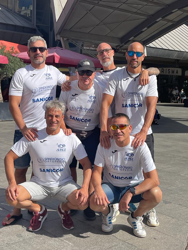 Nadadores del Jerez Natación Máster que participaron en la etapa de Barcelona