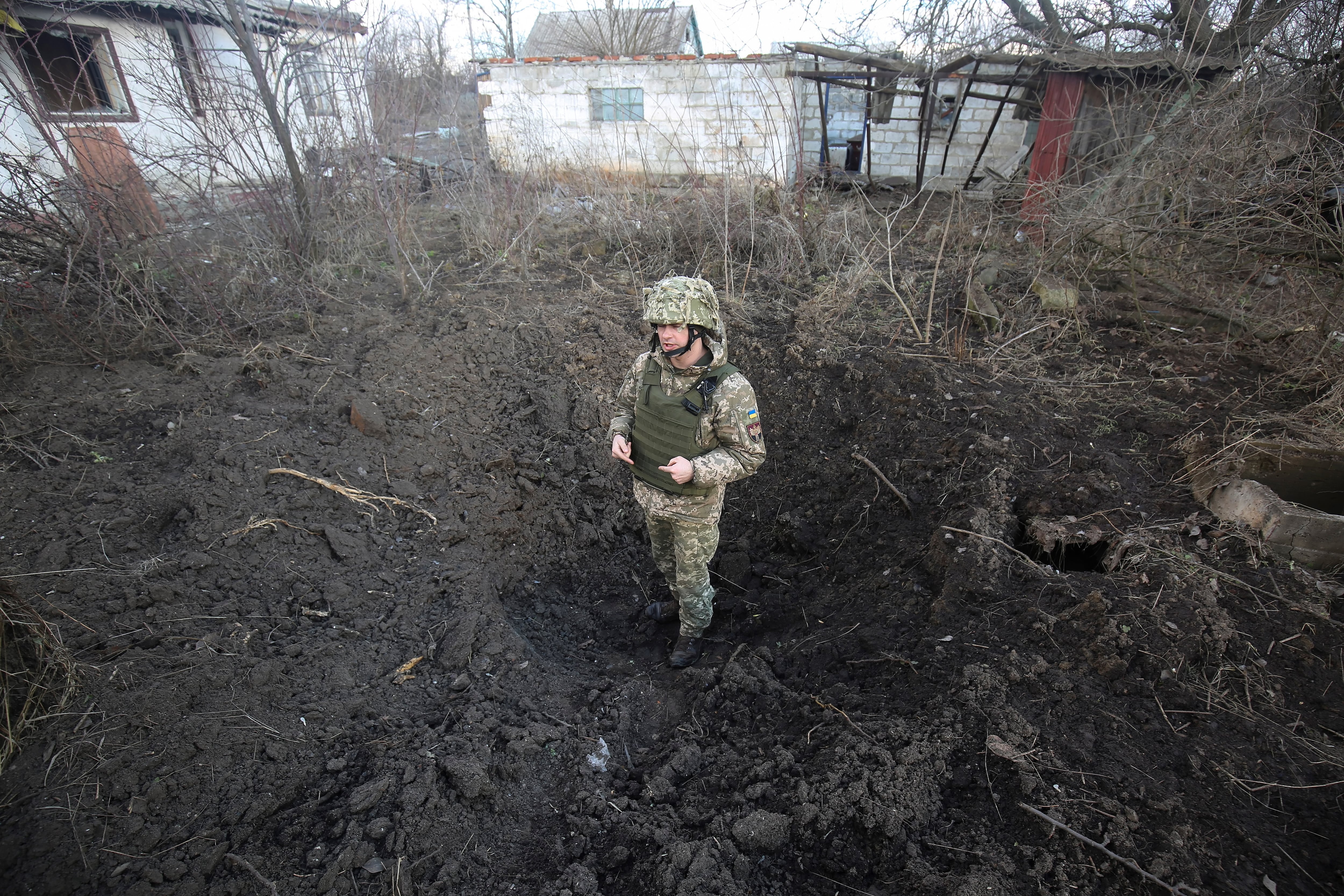 Un soldado ucraniano en la frontera con Rusia