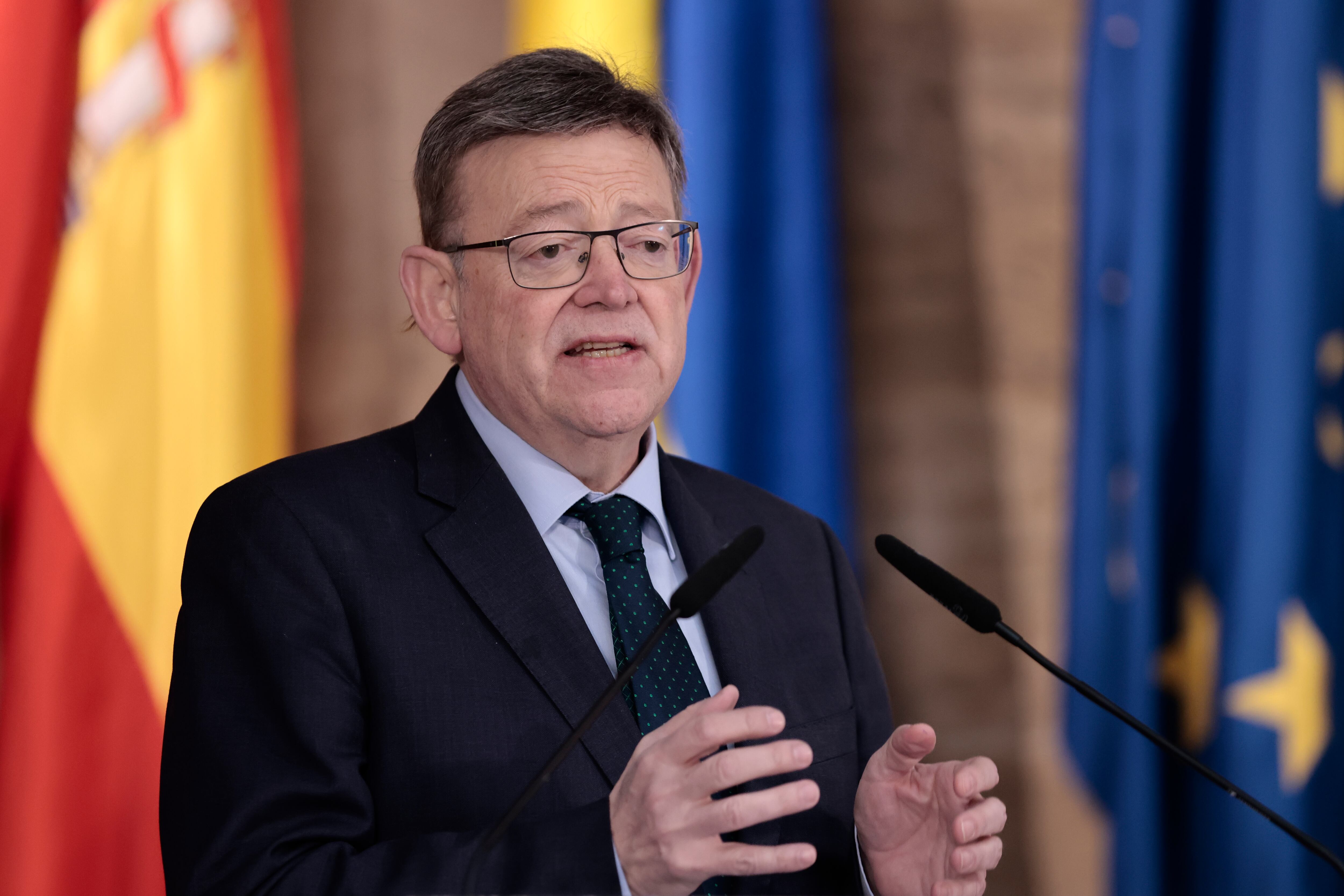 El president de la Generalitat, Ximo Puig durante la rueda de prensa tras reunirse con el ministro de Agricultura, Pesca y Alimentación, Luis Planas.