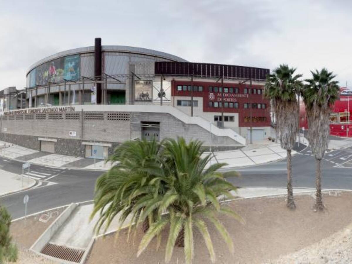 El Cabildo invierte 315.000 euros en la impermeabilización de la cubierta del Pabellón Santiago Martín