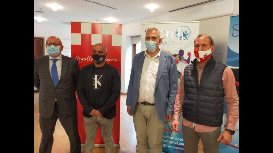 El acto de presentación contó con la presencia del Concejal de Deportes Vicente Canuria