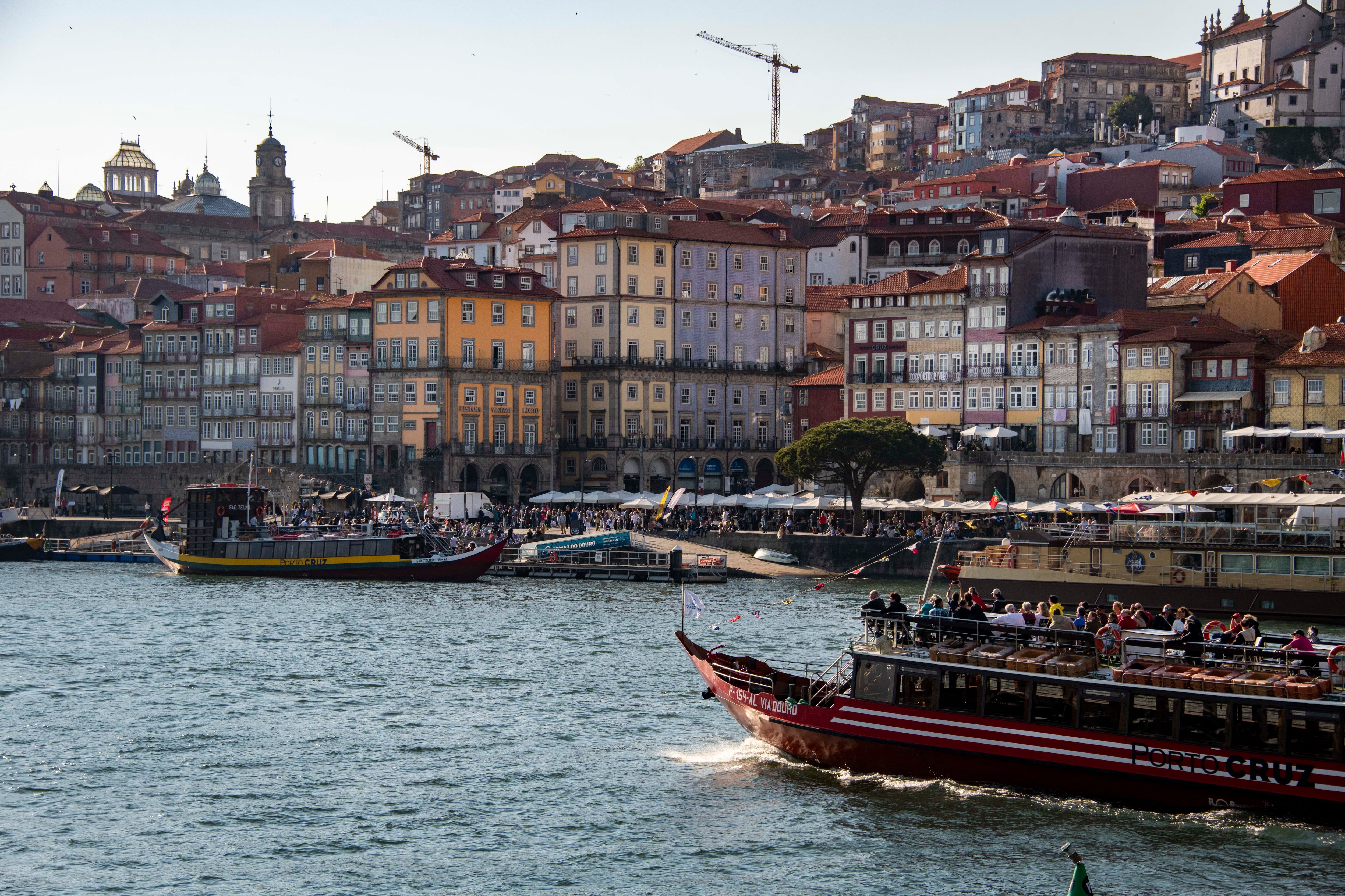 Vista de Oporto a orillas del río Duero