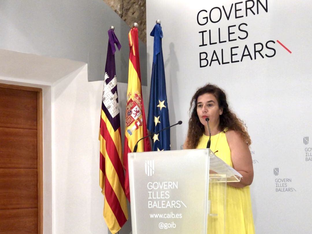Pilar Costa ha explicat les inversions a fer als centres educatius de Menorca.