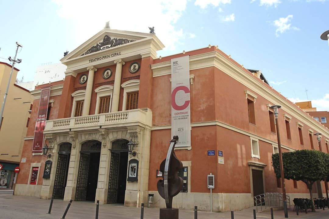 El IVC gestiona, entre otros organismos, el Teatro Principal de Castelló.