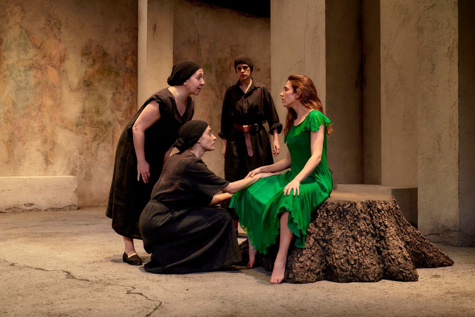 Uno de los momentos de &#039;La casa de Bernarda Alba&#039; dirigida por José Carlos Plaza.