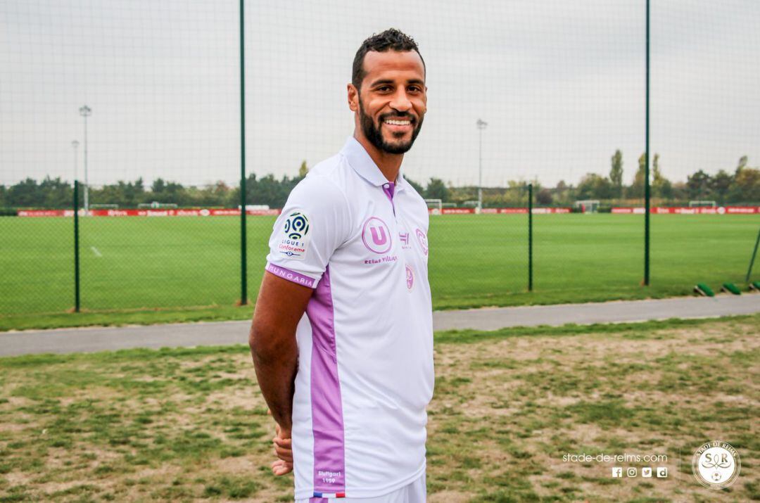 La tercera equipación del Stade de Reims