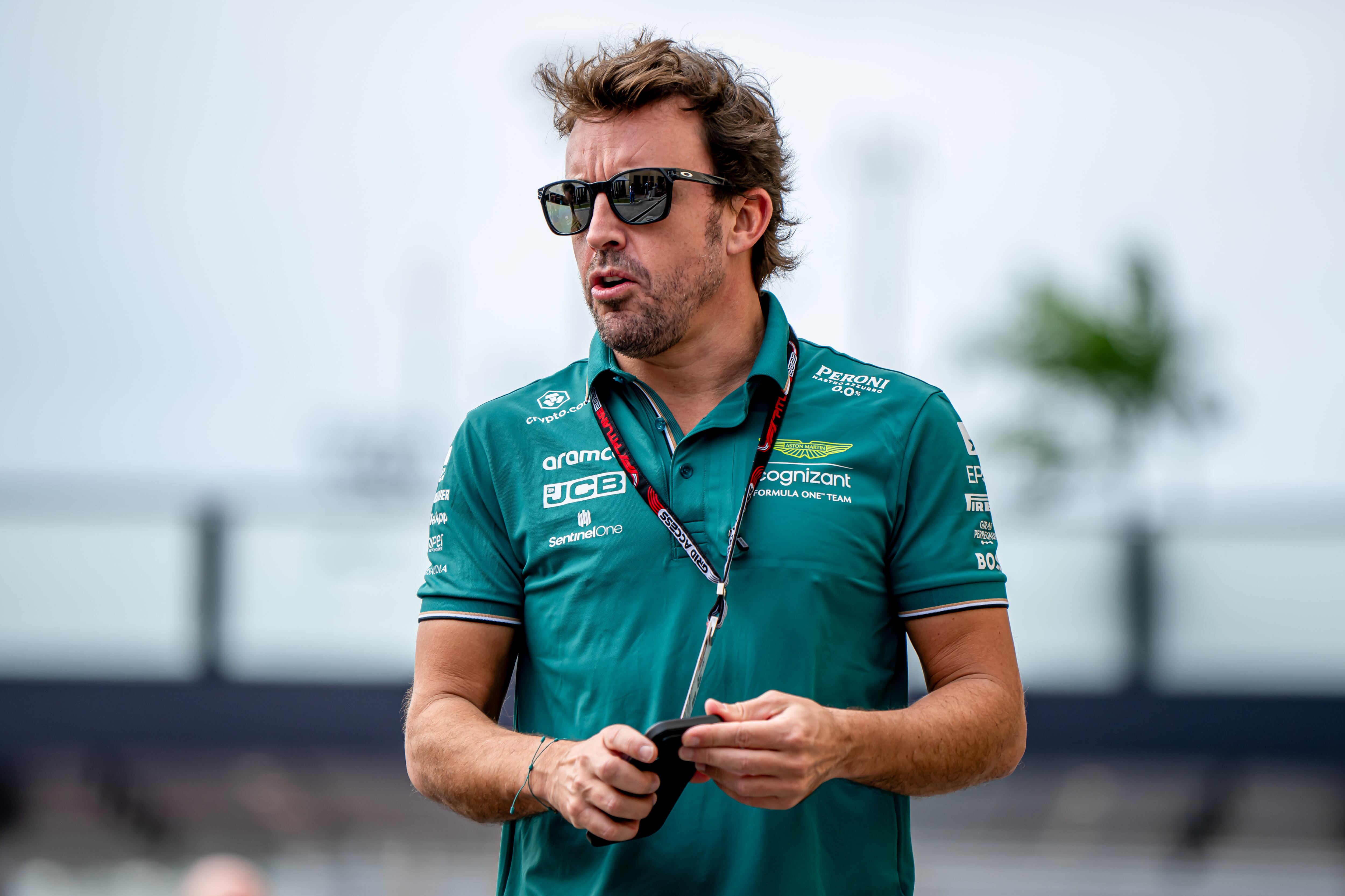 Fernando Alonso durante las prácticas del GP de Abu Dhabi en el circuito de Yas Marina, Emiratos Árabes. (Photo by Michael Potts/BSR Agency/Getty Images)