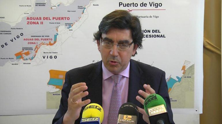 Ignacio lópez Chaves, durante una rueda de prensa como presidente de la Autoridad Portuaria de Vigo.