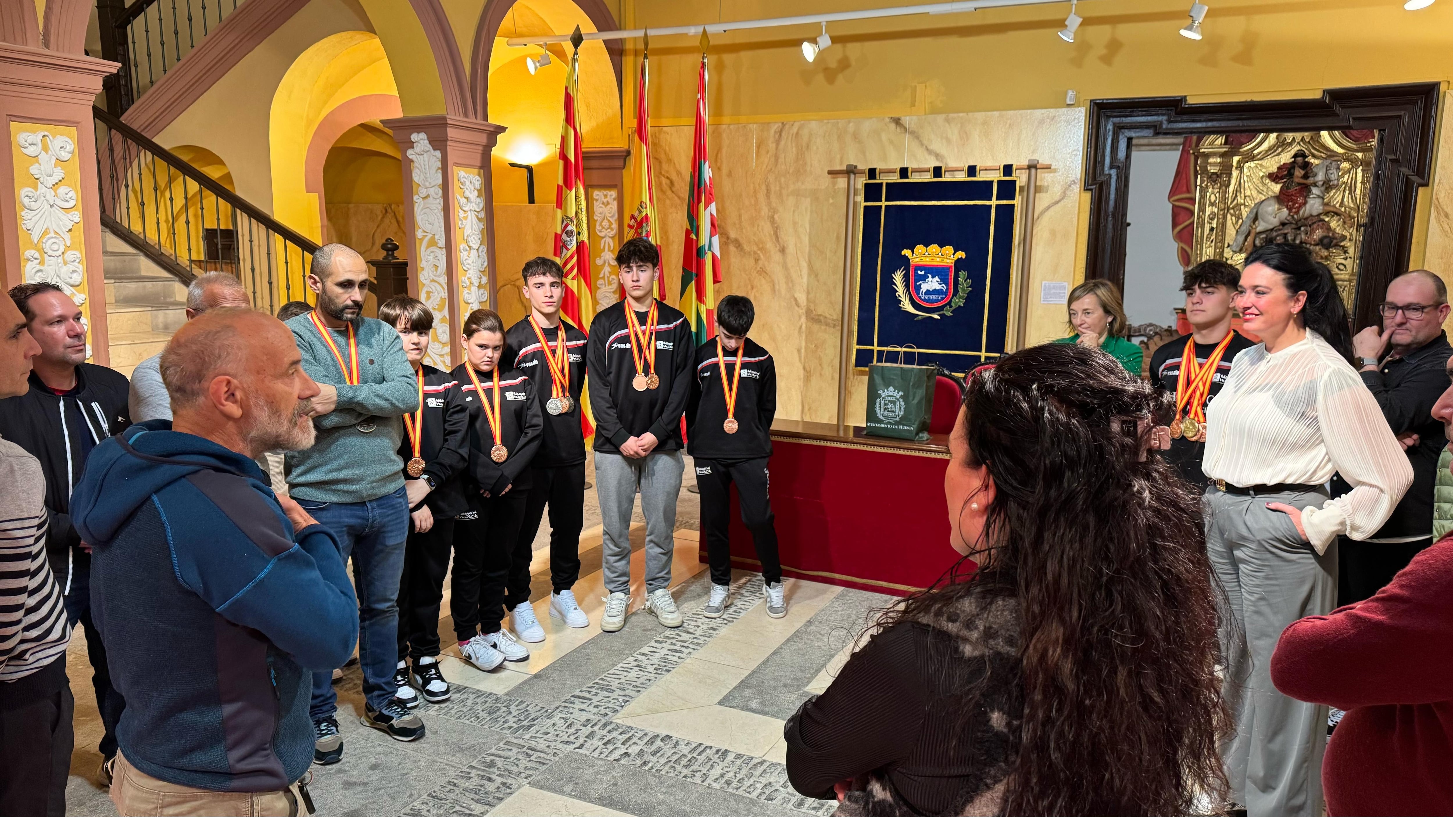 Recepción al Bádminton Huesca en el Ayuntamiento