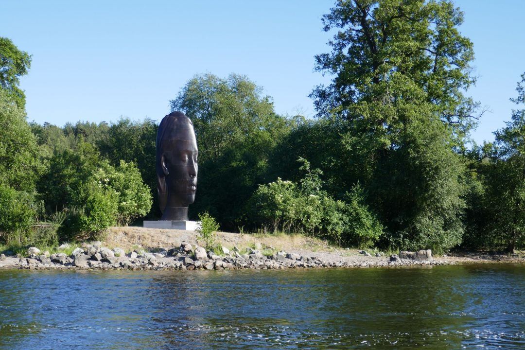 Una de las esculturas de Jaume Plensa