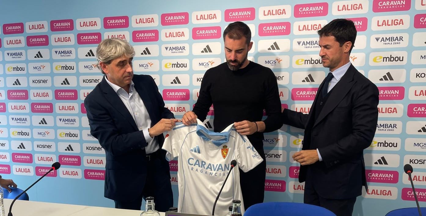 Txema Indias, Rubén Sellés y Fernando López, el día de la presentación del valenciano como entrenador del Real Zaragoza