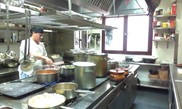 El interior de la cocina de Los Galayos