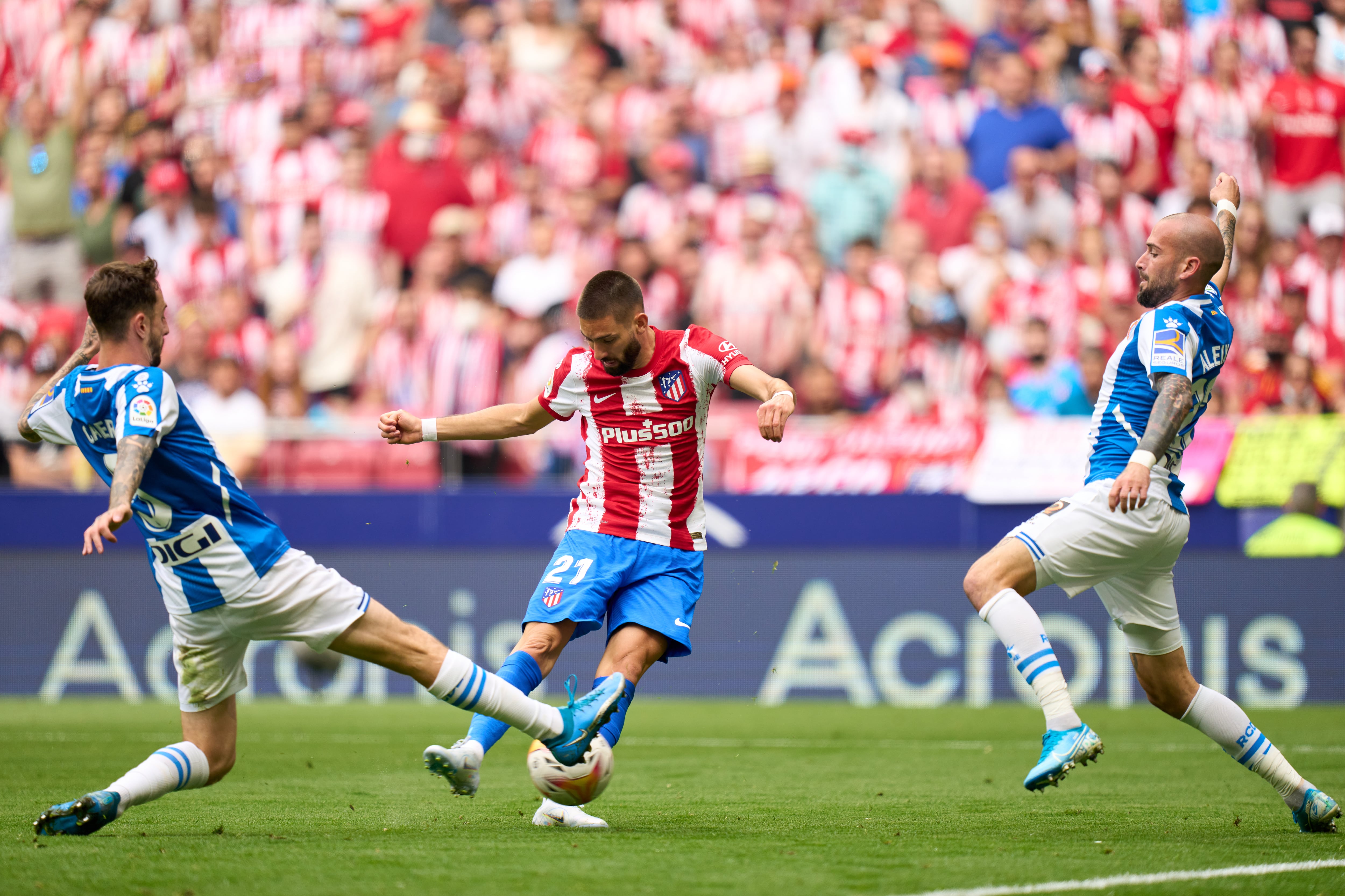 Carrasco marca el primer gol del Atlético de Madrid ante el Esapanyol.