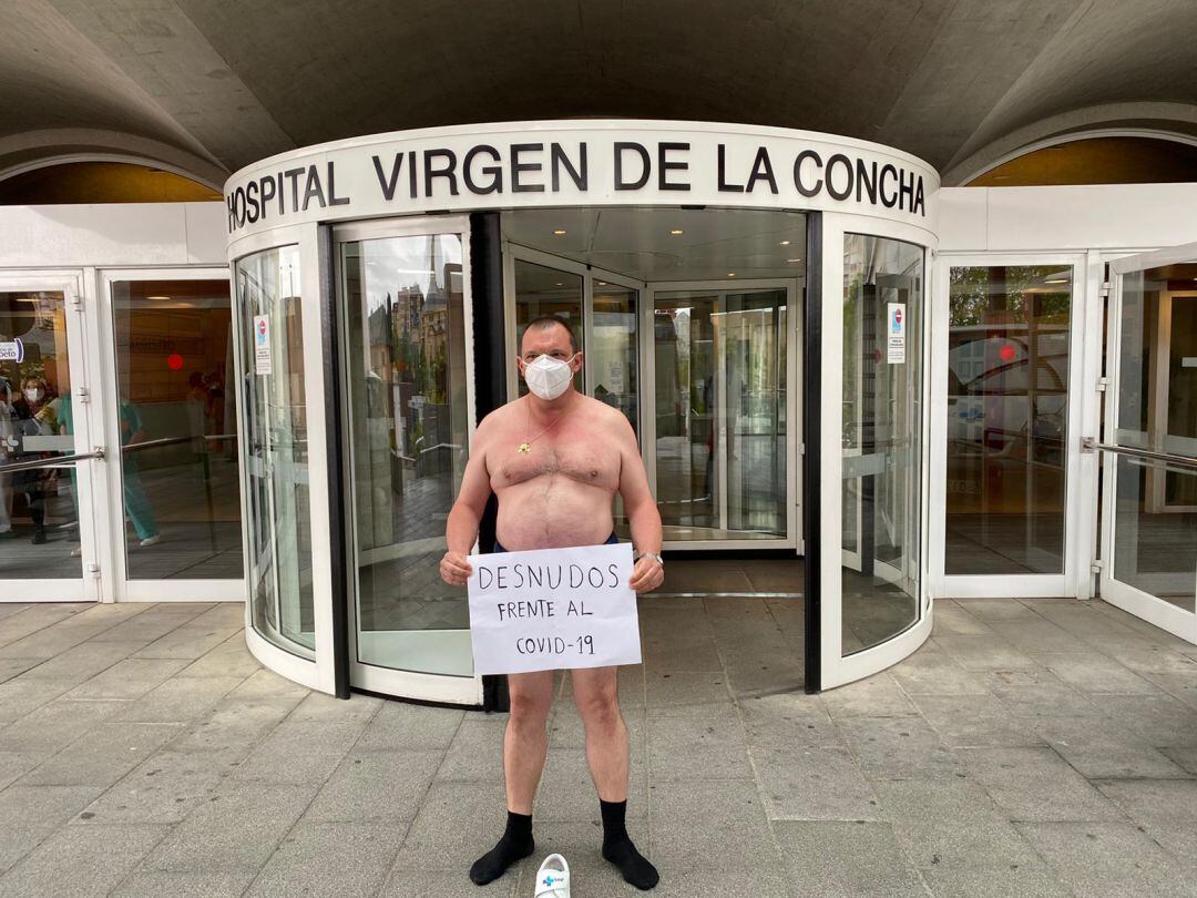 Desnudos frente al Covid, así se sienten muchos profesionales de la sanidad