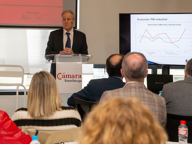 El consejero de Industria ha repasado los datos de la coyuntura económica de Cantabria.