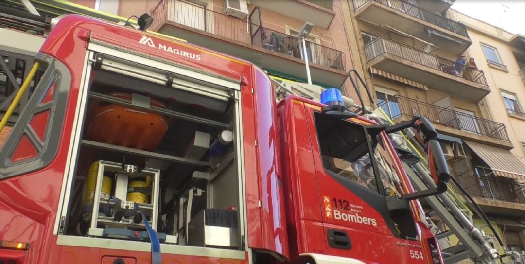 Incendio en la calle Jorge Juan en Elche