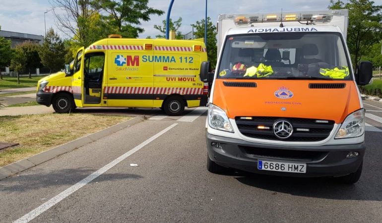 La niña, que fue atropellada en un paso de cebra, fue atendida por los servicios del SUMMA - 112.