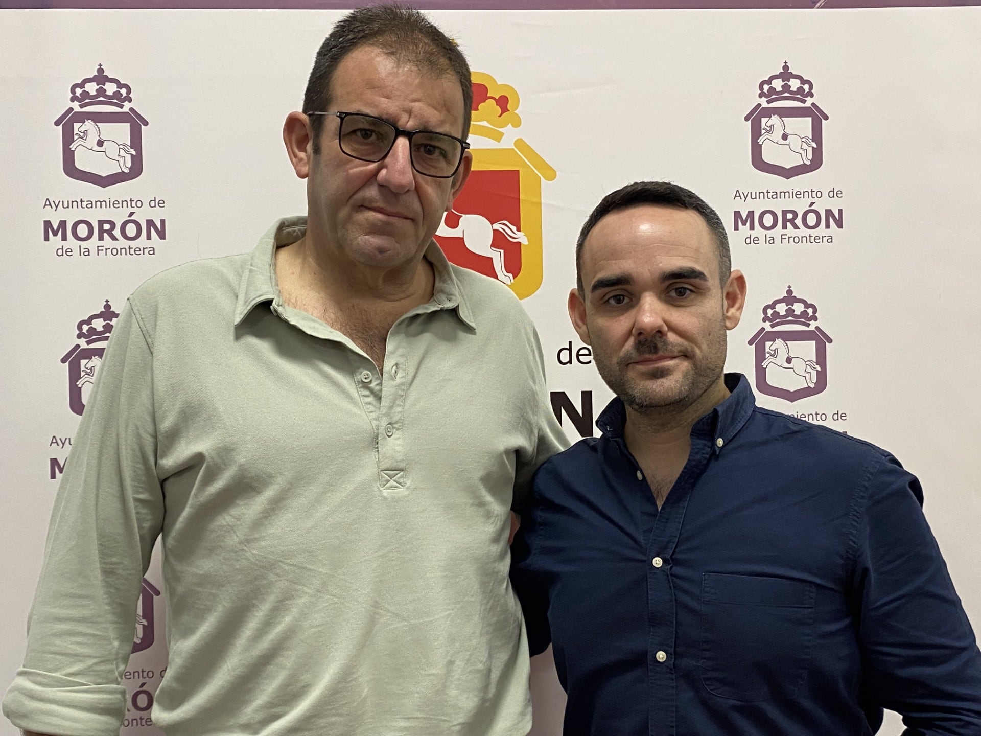 El Delegado de Desarrollo Económico de Morón, Rubén Torres, junto a Francisco Candau.