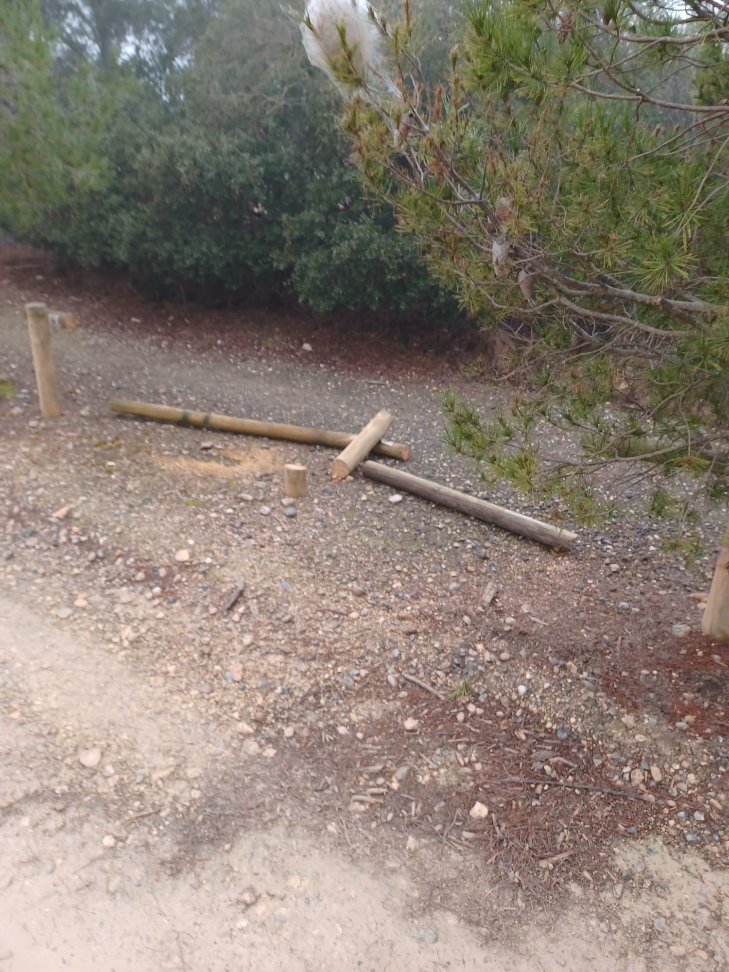Acto vandálico en el Sierra de San Quílez en Binéfar