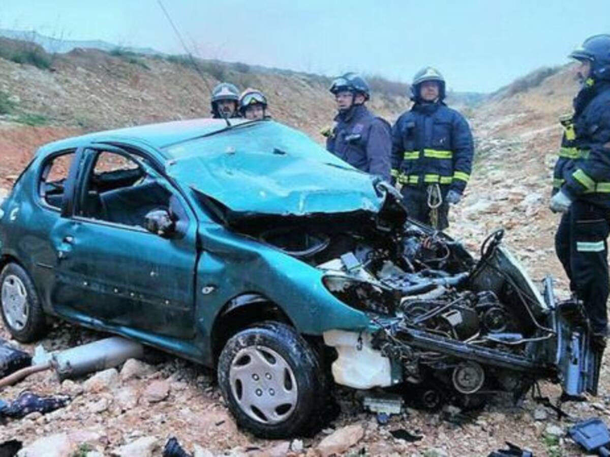 Fallece una mujer al caer su coche a una rambla en La Puebla