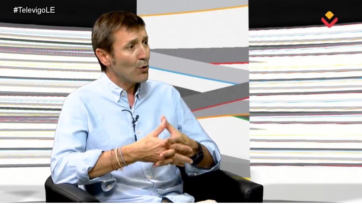 Josep Rotllant, jefe de grupo en el Laboratorio de Biotecnología Acuática del Instituto de Investigaciones Marinas de Vigo en una entrevista en Televigo