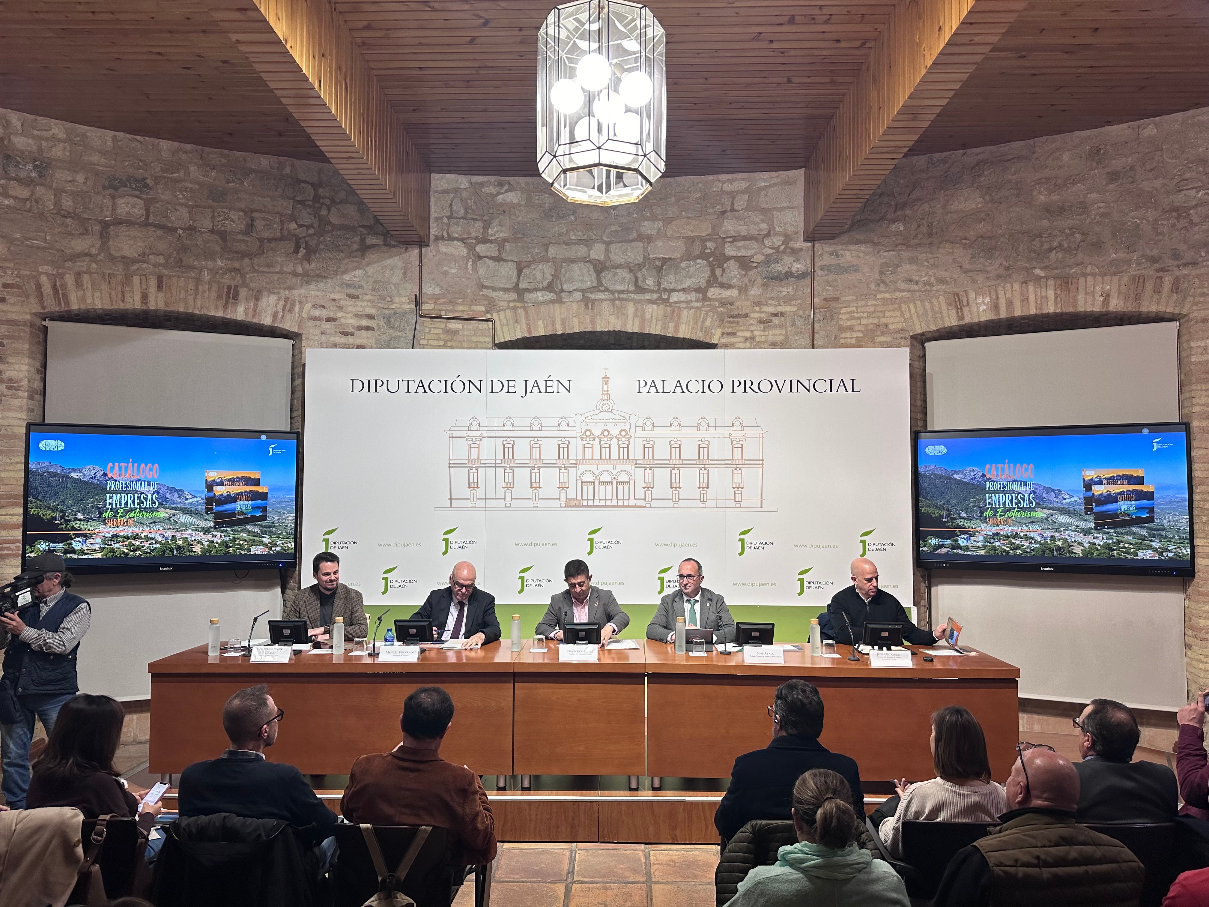 Jaén refuerza su liderazgo en ecoturismo con el nuevo Catálogo de Turismo Sostenible del Parque Natural de Cazorla, Segura y Las Villas