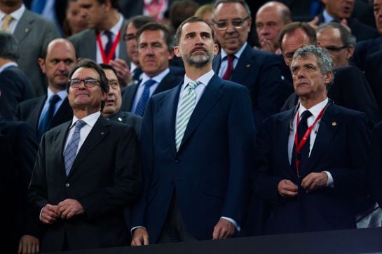 El rey Felipe VI, antes del comienzo de la final de la Copa entre el Athletic y el Barcelona.