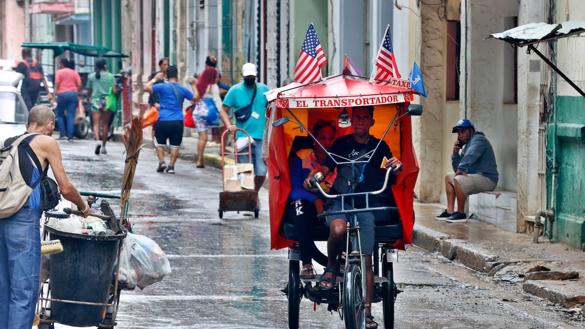 Soledad Gallego-Díaz, sobre la interrupción del envío de ayuda humanitaria a Cuba: "Están proliferando enfermedades y causando desconfianza"