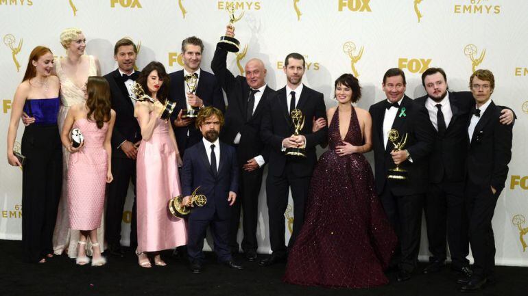 El reparto de Juego de Tronos en la 67ª edición de los Emmy.