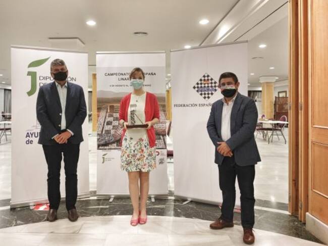 Javier Ochoa, Sabrina Vega y Francisco Reyes,