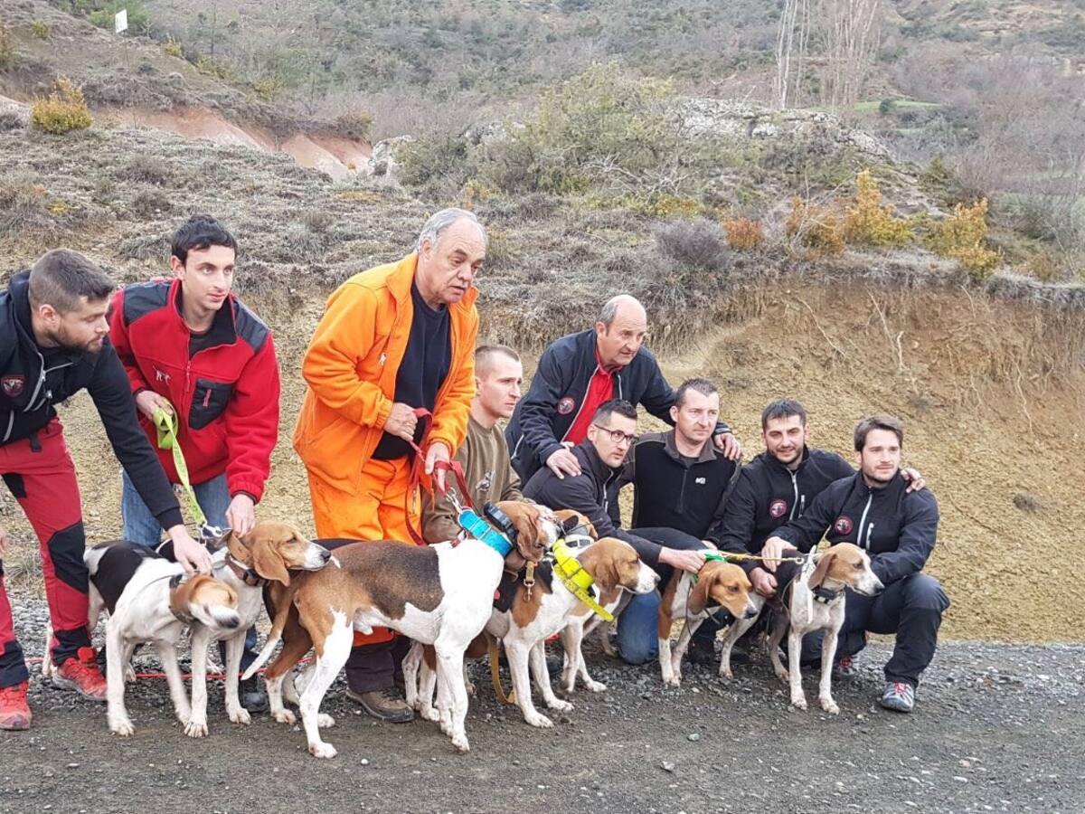 Arén recupera su muestra de artesanía y la prueba de trabajo con perros