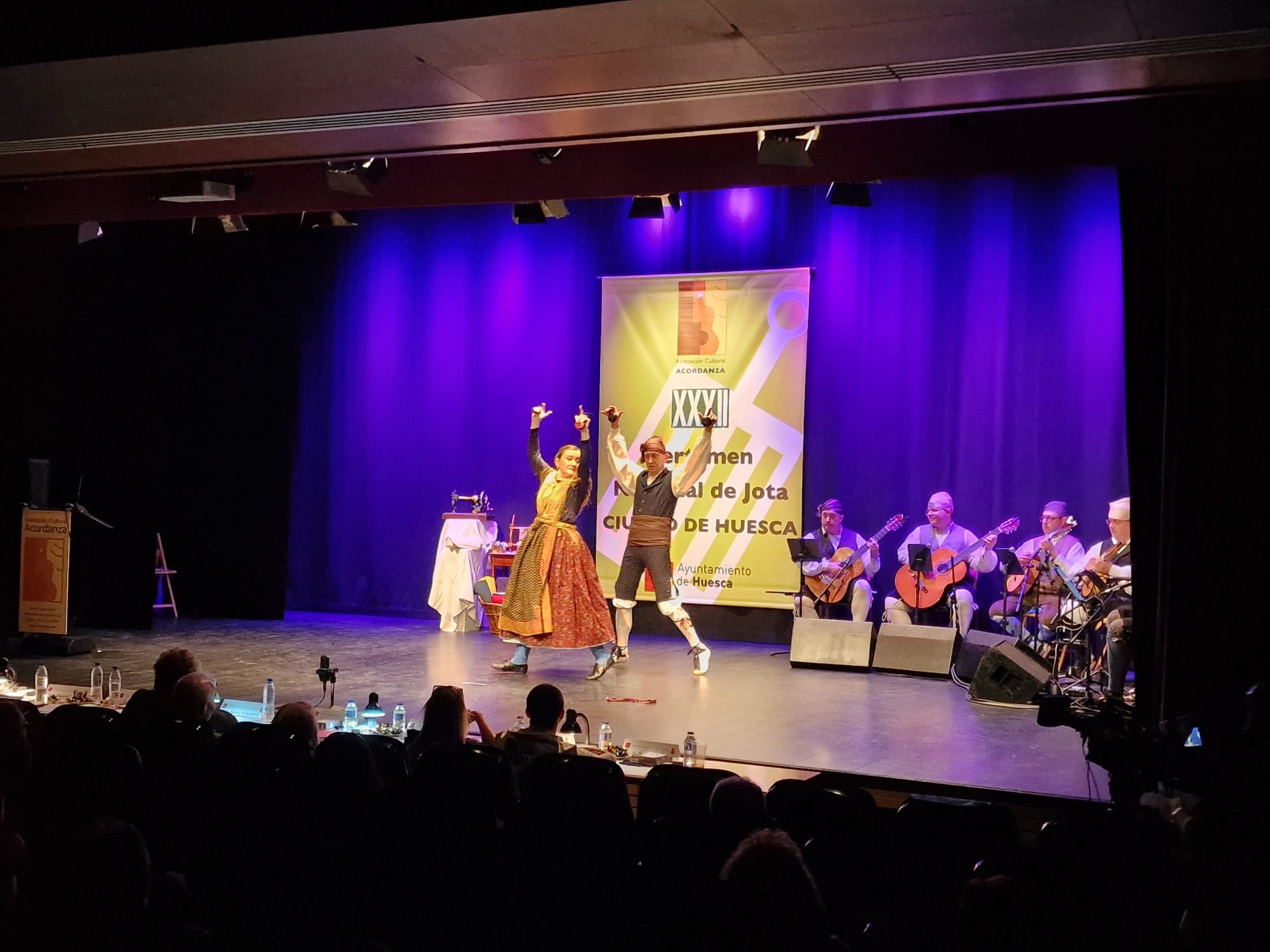 Baile por parejas en las clasificatorias del Certamen Nacional de Jota &quot;Ciudad de Huesca&quot;