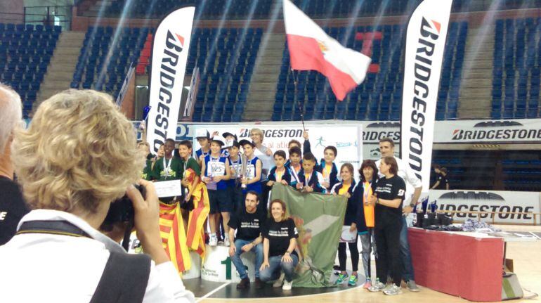 Participantes en el Torneo Jugando al Atletismo.