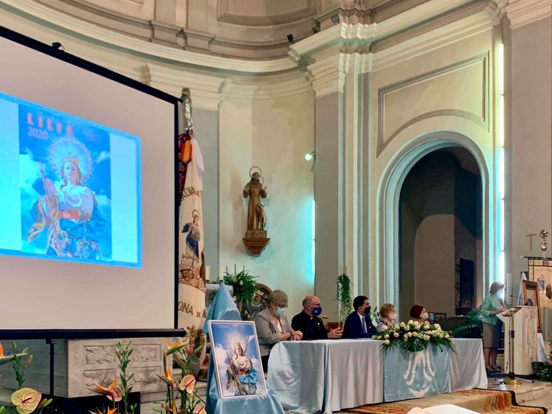 La iglesia de San Mauro y San Francisco acogió la presentación de la nueva edición de Lilia.