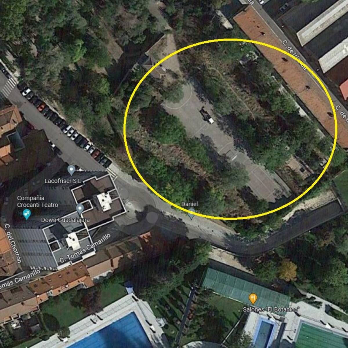 Alberto Rojo promete un aparcamiento de 250 plazas en el barrio del Parque Sandra