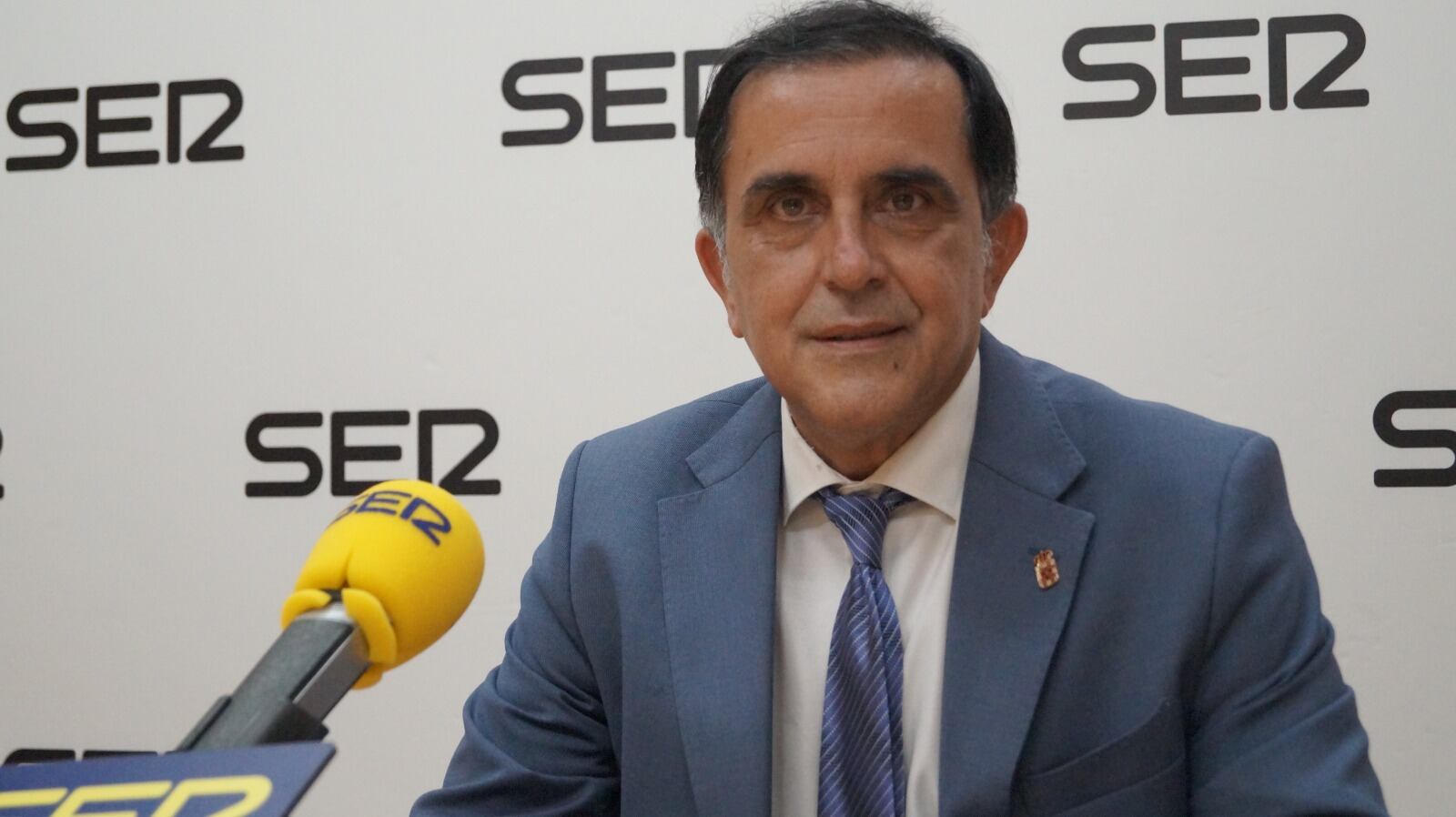 José Antonio Serrano, alcalde de Murcia, en los estudios de Radio Murcia
