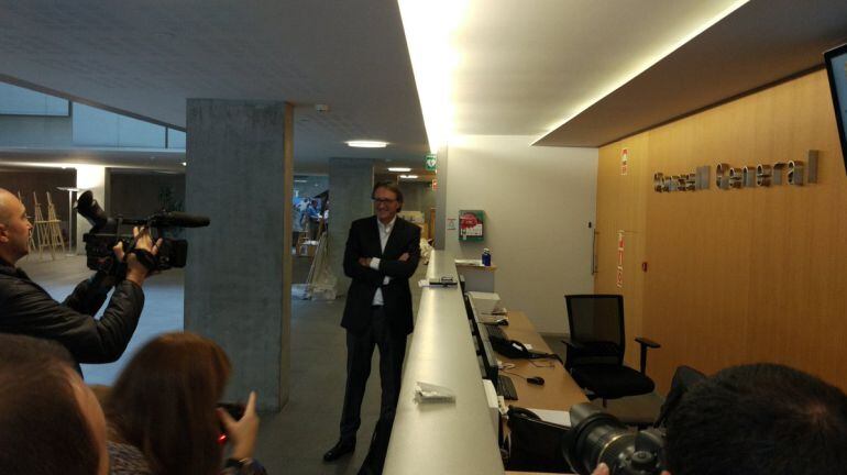 Higini Cierco abans d'entrar a la comissió especial de vigilància el passat 19 d'octubre.